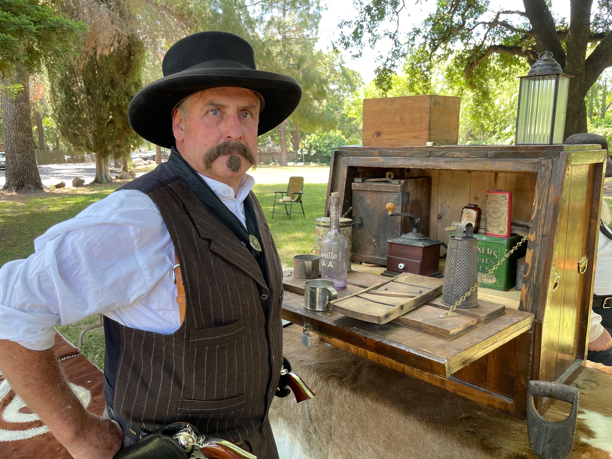 Eric Lientz of the Congressional Gunfighters of America at Peña Adobe